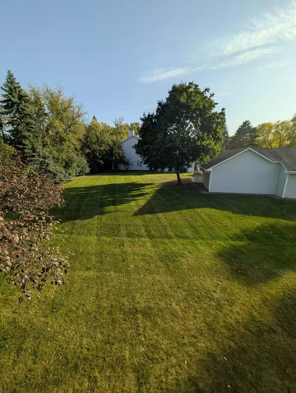 Eagan, MN 55123,3557 Blue Jay WAY #200