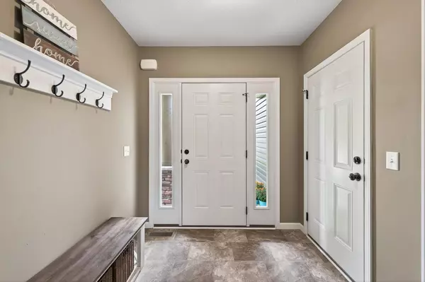 Cambridge, MN 55008,795 Elins Lake RD SE