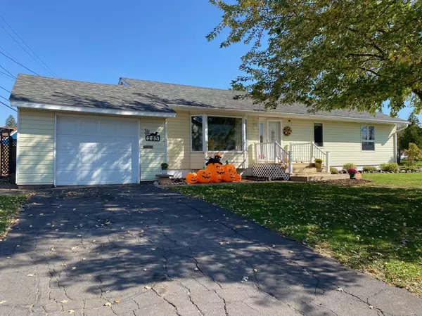 205 Suffolk DR, Hoyt Lakes, MN 55750