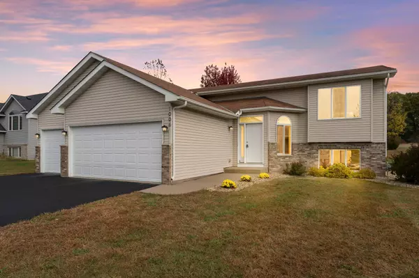 Isanti, MN 55040,1006 6th AVE SW