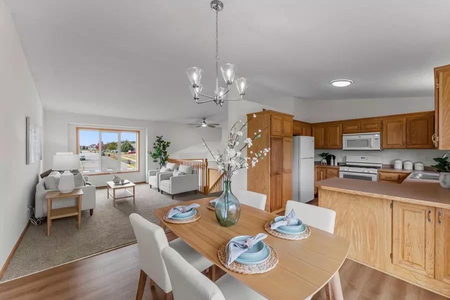 1006 6th AVE SW, Isanti, MN 55040