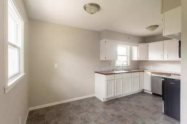 Moorhead, MN 56560,1806 10th AVE N