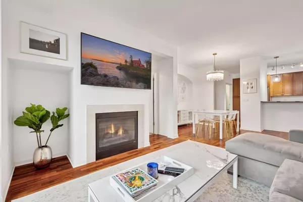 Minneapolis, MN 55404,500 E Grant ST #807