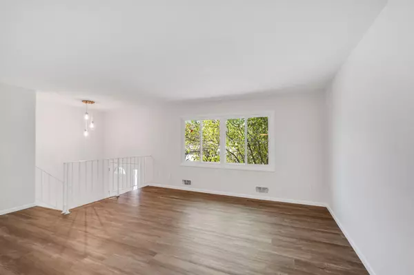 Maple Grove, MN 55369,14402 91st PL N