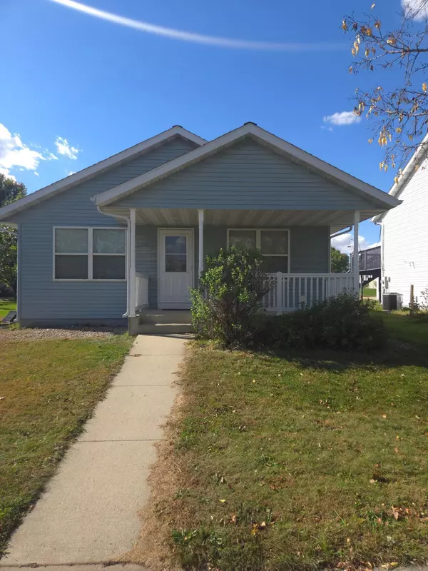 Saint Peter, MN 56082,2109 Stark ST
