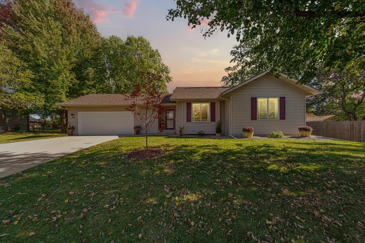 Northfield, MN 55057,1404 Lockwood DR