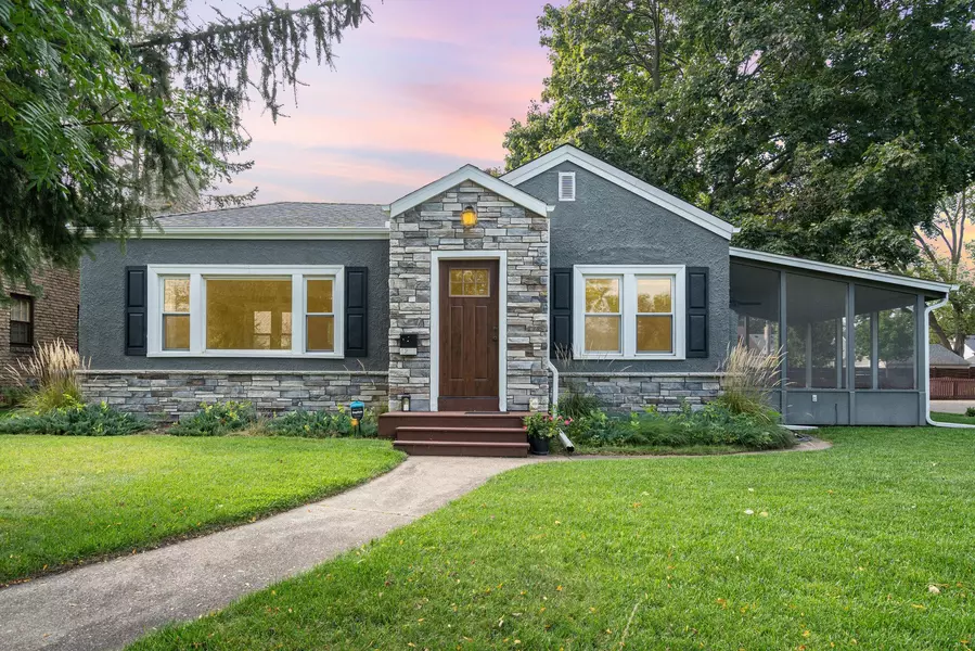 4233 York AVE N, Robbinsdale, MN 55422