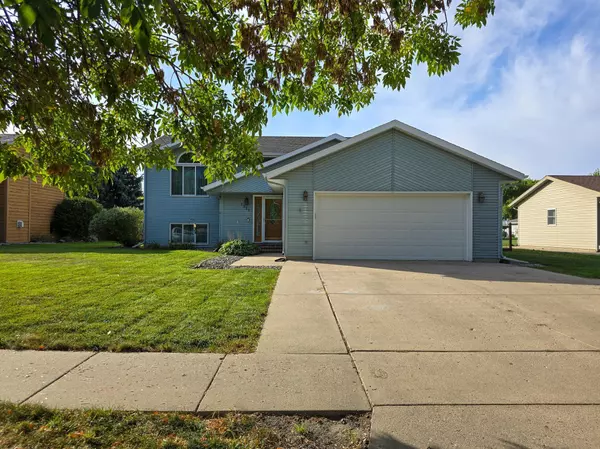 West Fargo, ND 58078,1511 14 1/2 AVE E