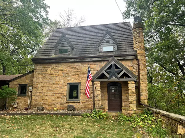 22911 N Riverfront DR, Mankato, MN 56001