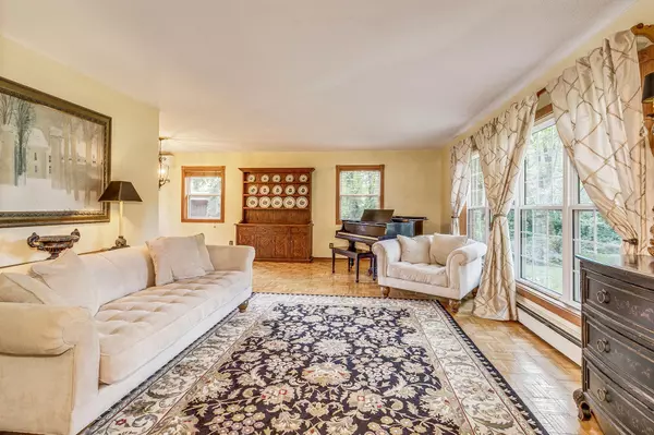 Vadnais Heights, MN 55127,4486 Wood Duck DR