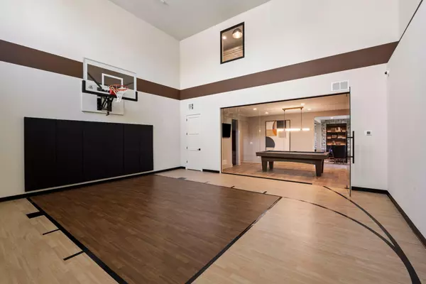 Plymouth, MN 55446,16474 48th PL N