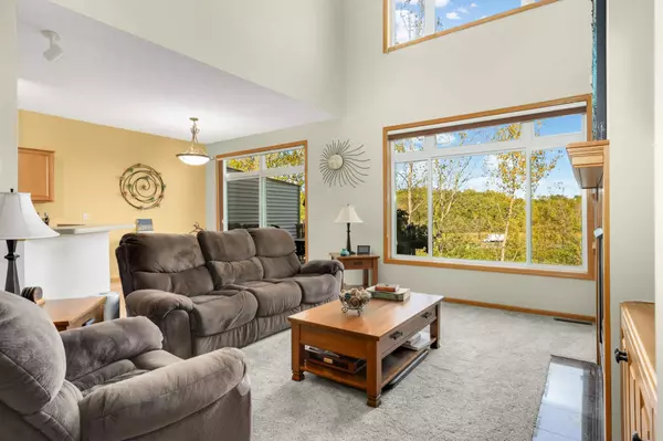 Eagan, MN 55121,617 Crane Creek LN