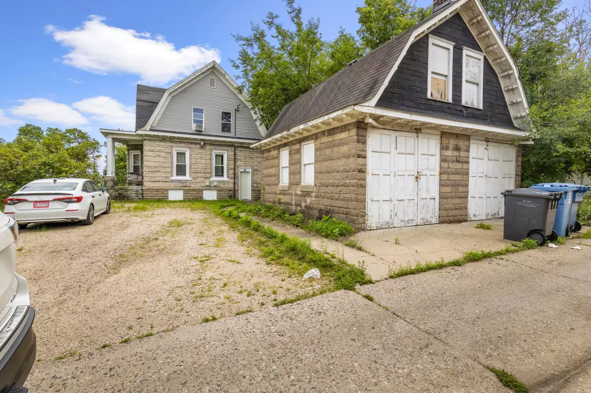 Minneapolis, MN 55407,2800 Cedar AVE S