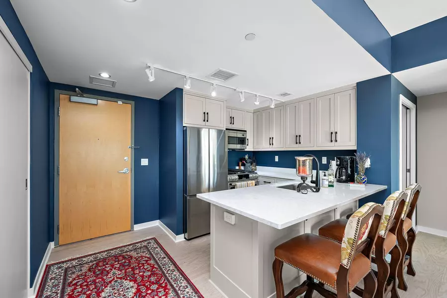 8161 33rd AVE S #508, Bloomington, MN 55425