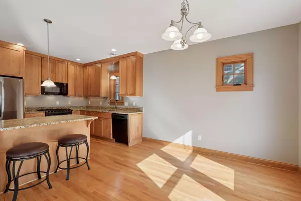 Minneapolis, MN 55416,3810 W 31st ST #102