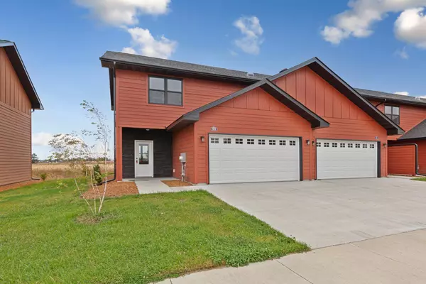 809 Viburnum ST, Belle Plaine, MN 56011