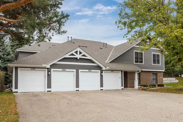 6961 Langford CT, Edina, MN 55436