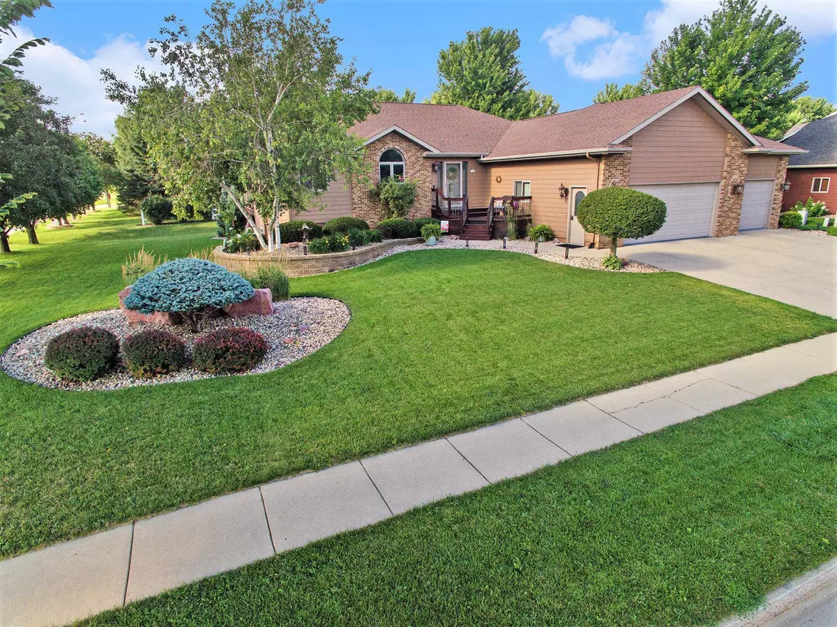 Luverne, MN 56156,721 Britz DR