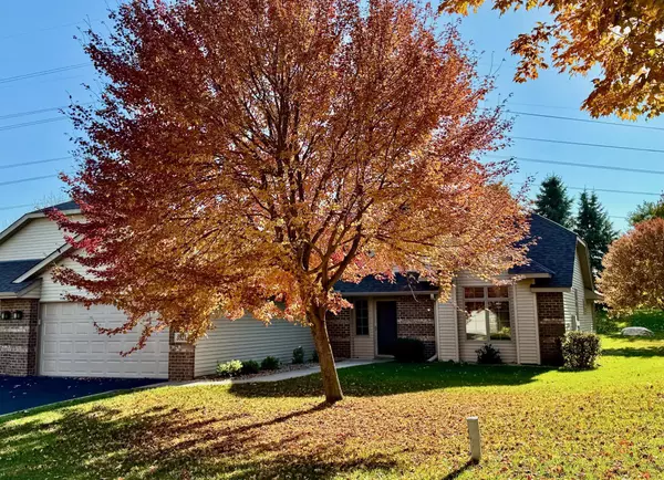 3821 Impatiens LN N, Brooklyn Park, MN 55443