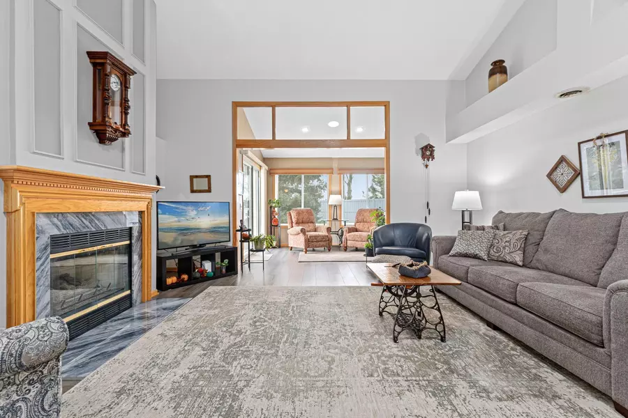 9055 Prairieview LN N, Champlin, MN 55316