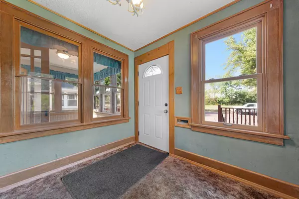 Mankato, MN 56001,627 Park LN