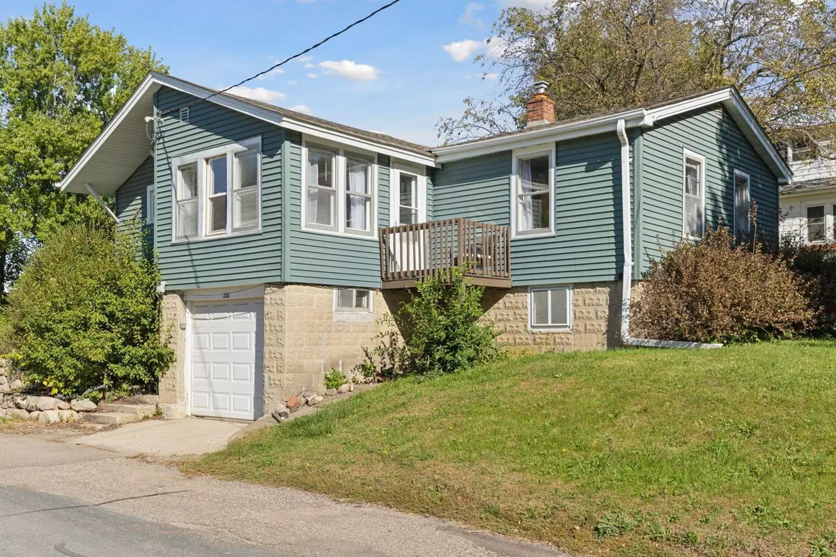 Loretto, MN 55357,220 St Peter ST