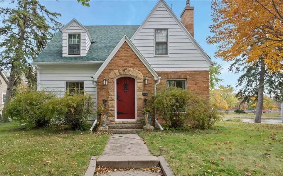 817 Maple ST, Alexandria, MN 56308