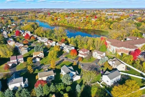 Burnsville, MN 55306,943 Earley Lake Curve