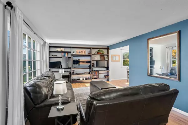 Cottage Grove, MN 55016,8095 Harkness RD S