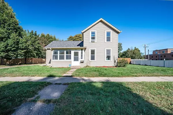 225 W 2nd ST, New Richmond, WI 54017