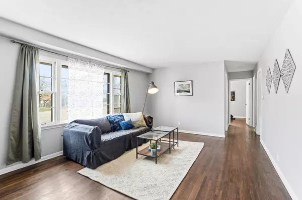 South Saint Paul, MN 55075,354 12th AVE S