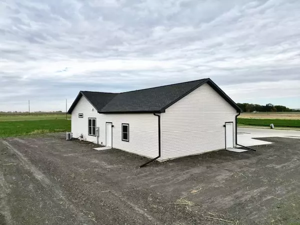 Redwood Falls, MN 56283,1106 Sunflower Rd Rwf
