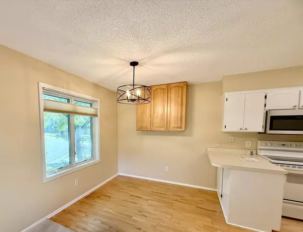 Eden Prairie, MN 55347,14216 Towers LN