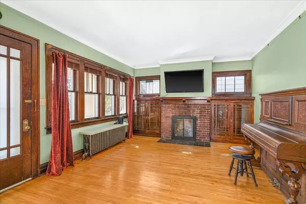 Duluth, MN 55805,1417 E 10th ST