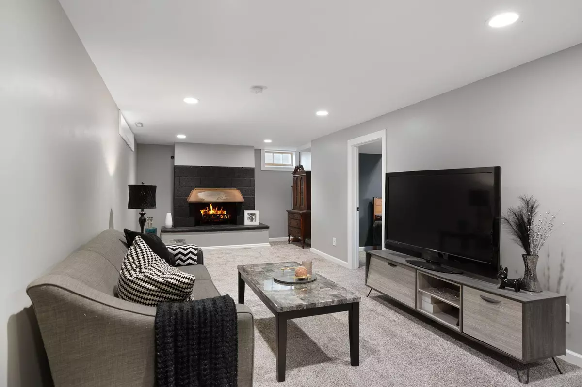 Albert Lea, MN 56007,120 Ridge RD