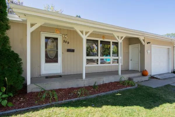 Moorhead, MN 56560,509 Birch LN