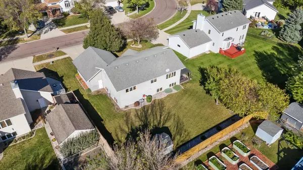 Fargo, ND 58104,2524 38 1/2 AVE S