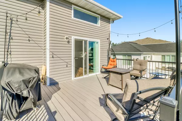 West Fargo, ND 58078,821 60th AVE W
