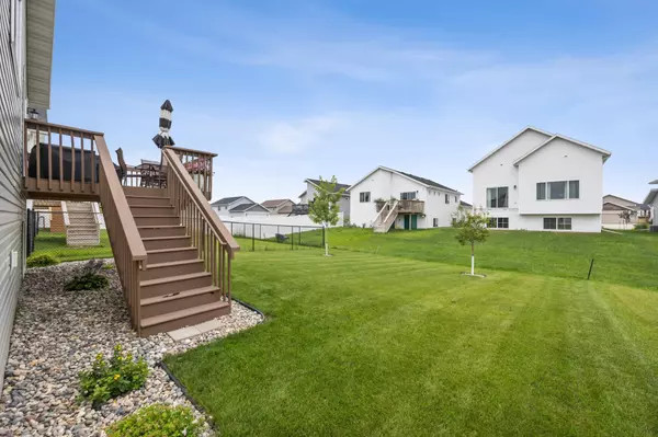 West Fargo, ND 58078,1021 Highland LN W