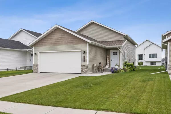 West Fargo, ND 58078,1021 Highland LN W