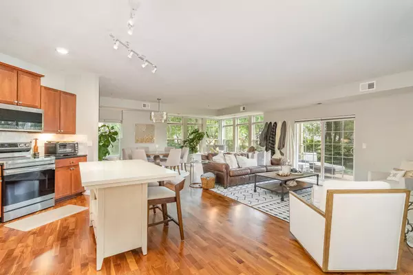 4132 Vernon AVE S #A101, Saint Louis Park, MN 55416