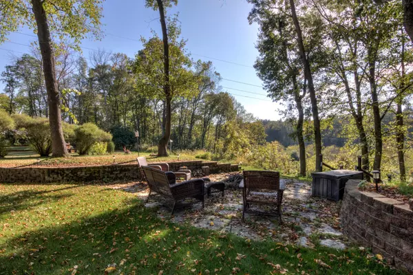 Eau Claire, WI 54701,5720 Wild Rose LN