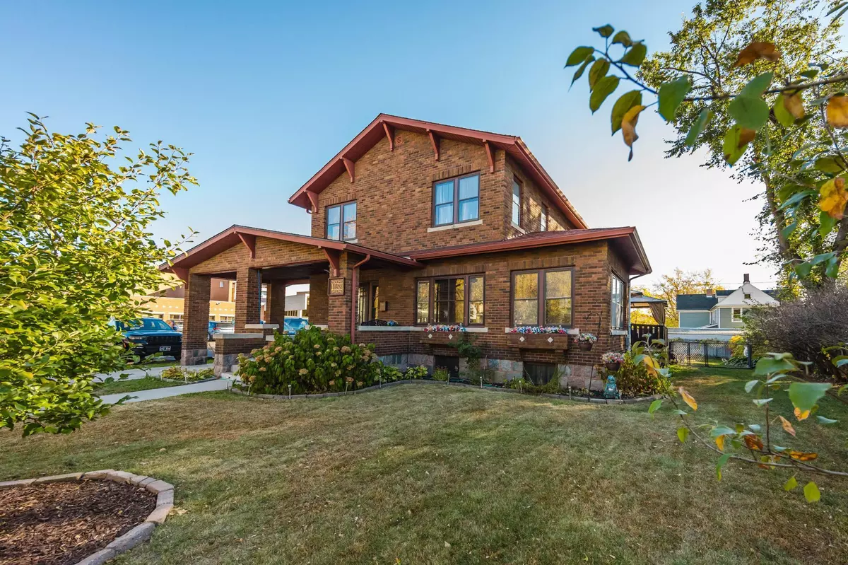 Detroit Lakes, MN 56501,1053 Lake AVE