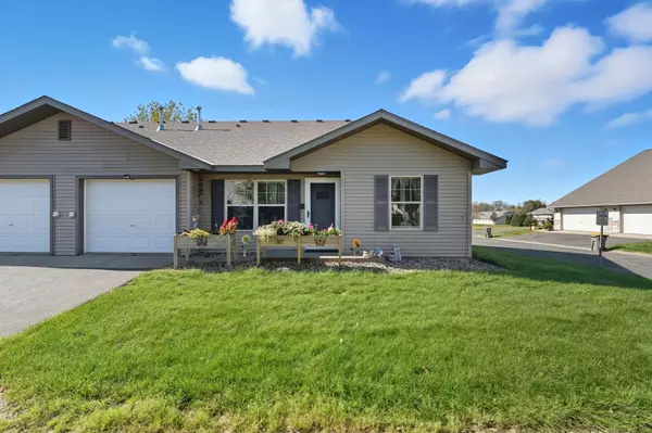 300 Cedar ST #15, Baldwin, WI 54002