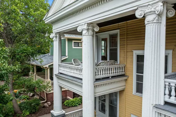 Saint Paul, MN 55102,102 Western AVE N #4