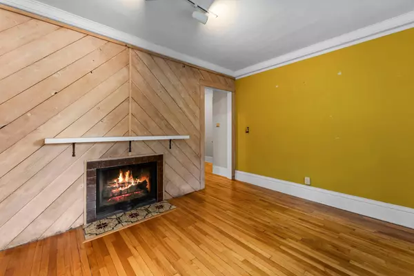 Saint Paul, MN 55102,102 Western AVE N #4