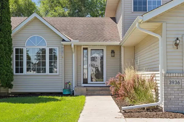 Woodbury, MN 55125,3936 Homestead DR