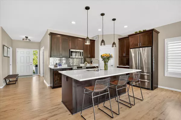 Prior Lake, MN 55372,14921 Summit CIR NW