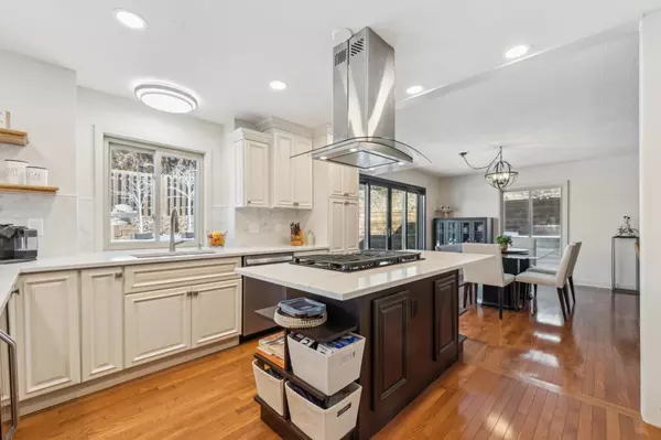 7720 Shaughnessy RD, Edina, MN 55439
