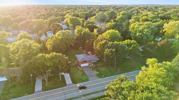Roseville, MN 55113,1843 Victoria ST N